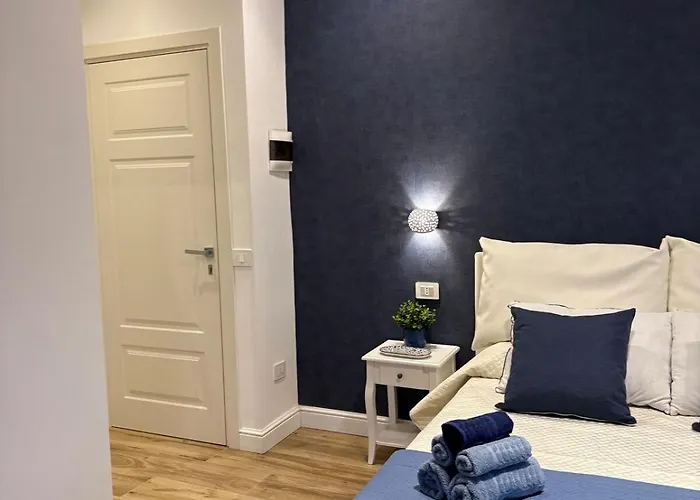 L'abbraccio Di Parthenope * 托雷德尔格雷科